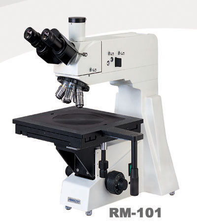 Microscope uses reflected light to observing the microscope surfaces of non-transparent ojects