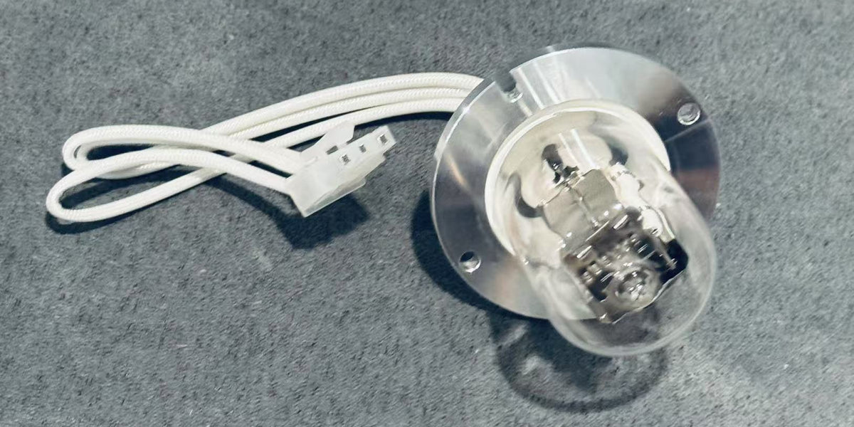 Azzota® Deuterium Lamp, Equivalent to Hamamatsu L2D2 L6637