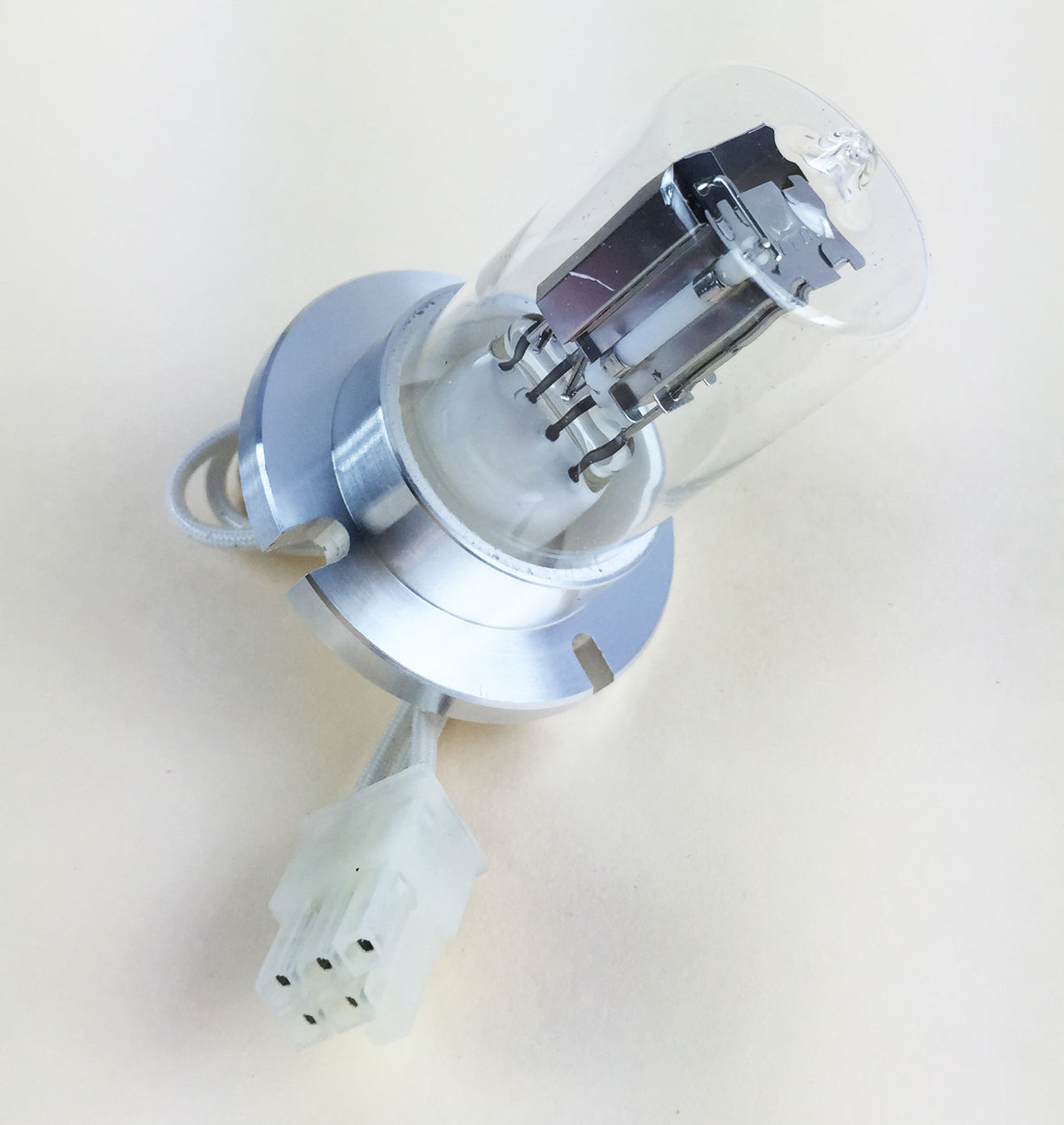 Azzota® Deuterium Lamp, Equivalent to Waters PN# WAT052586